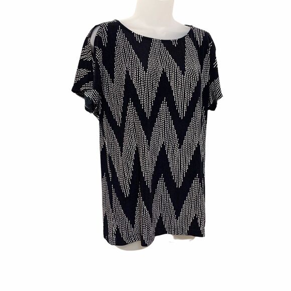 chicos travelers Short Sleeve Cold Shoulder Black Cream Slinky Top Size 1 M/8 - Picture 3 of 10